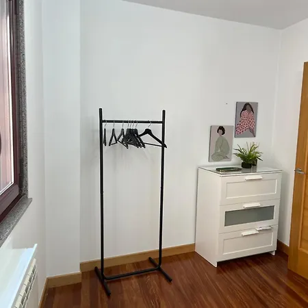 Avanza 4 Plaza Galicia * Sarria