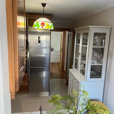 Avanza 4 Plaza Galicia Apartment *