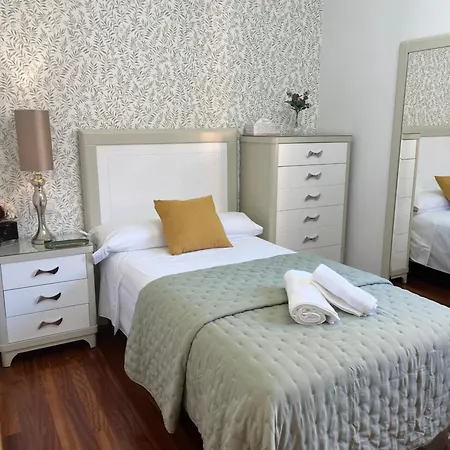 Avanza 4 Plaza Galicia * Sarria